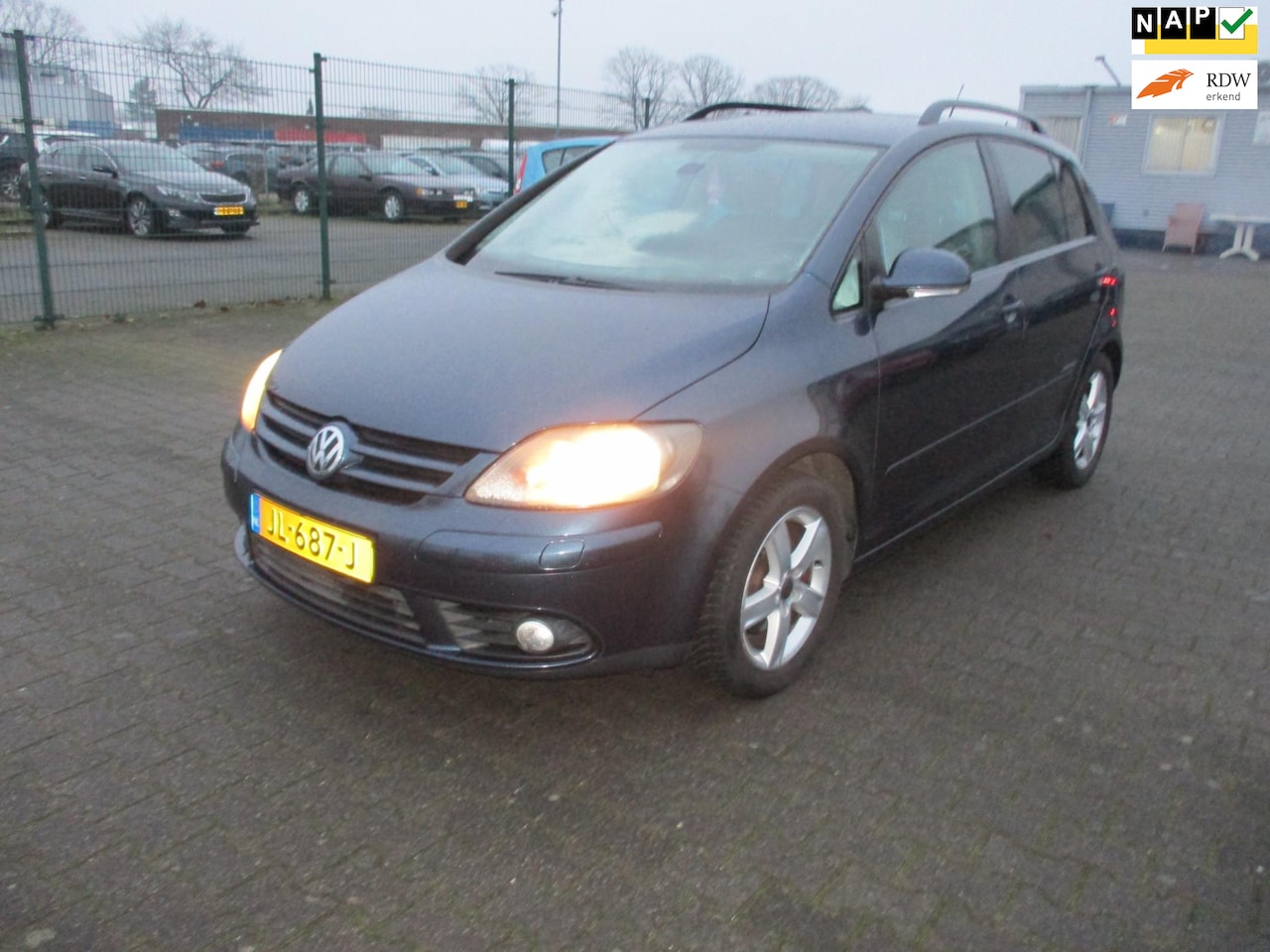 Volkswagen Golf Plus - Volkswagen Golf Plus 1.6 Sportline 5DRS-AIRCO-CRUIS CONTR-NAVIGATIE - AutoWereld.nl