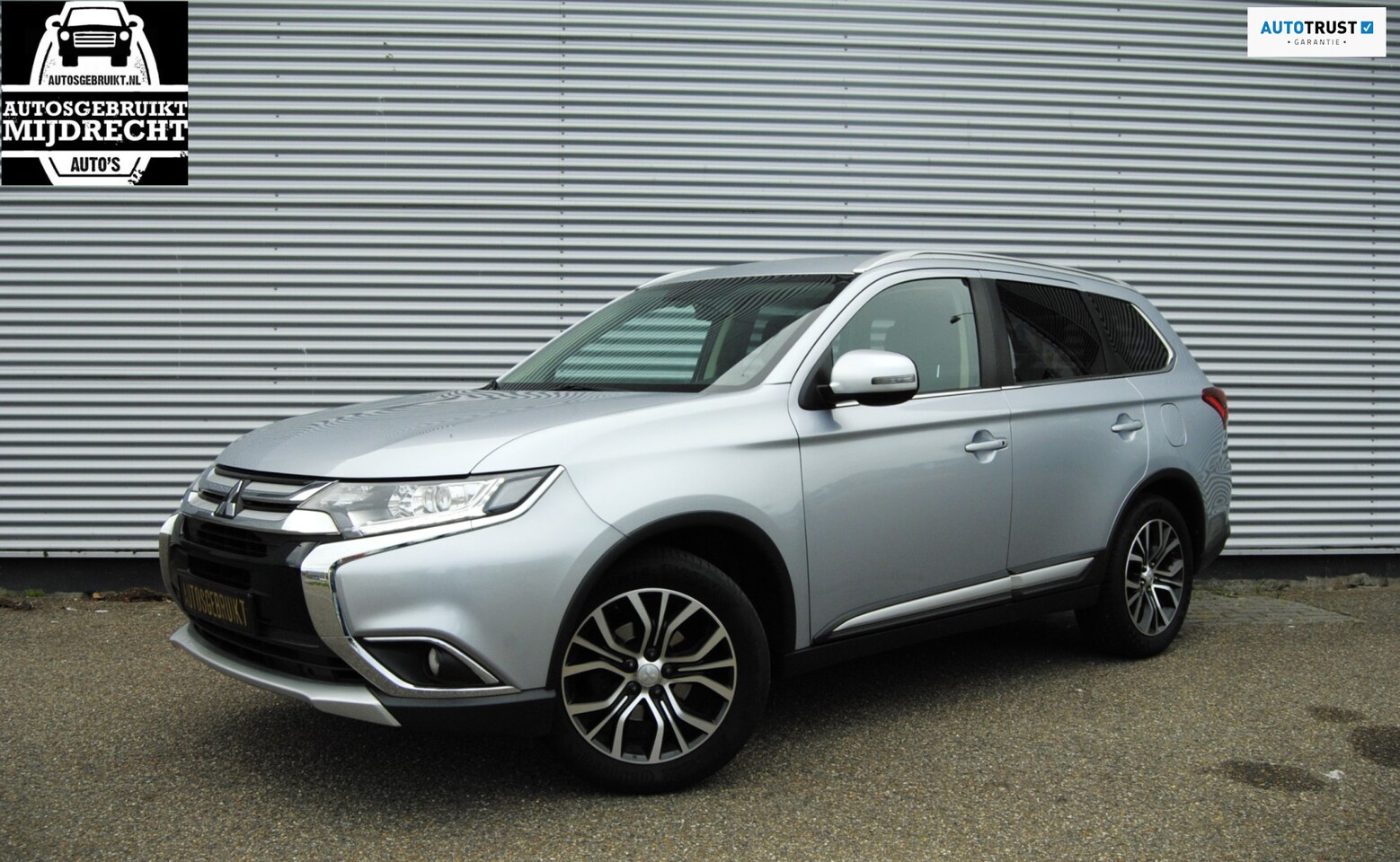 Mitsubishi Outlander - 2.0 Business Edition / Aut / Navi / Cruise / Volledig Onderhouden - AutoWereld.nl