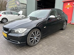 BMW 3-serie - 320i Executive