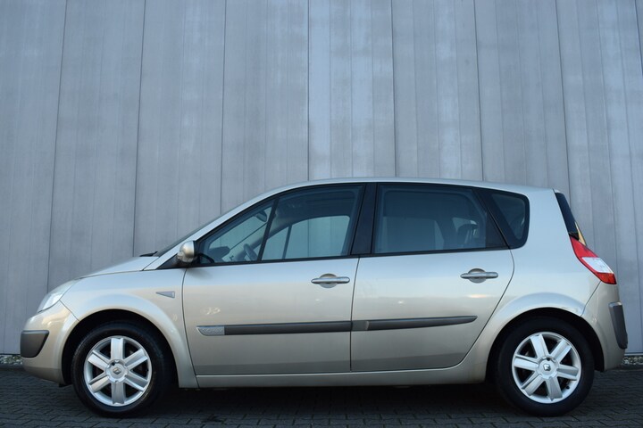 Renault best sale scenic isofix