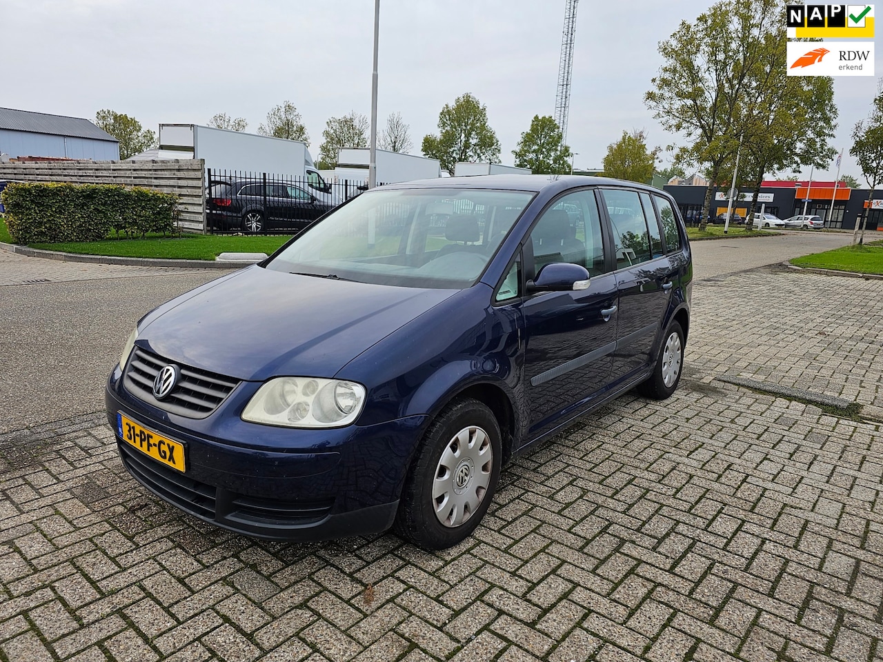 Volkswagen Touran - 1.6-16V FSI Trendline 7-pers. Airco Bj:2004 NAP! - AutoWereld.nl