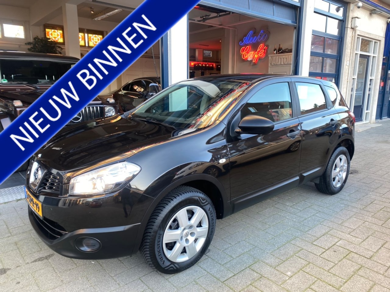 Nissan Qashqai - 1.6 Visia NL AUTO/CLIMA/CRUISE - AutoWereld.nl