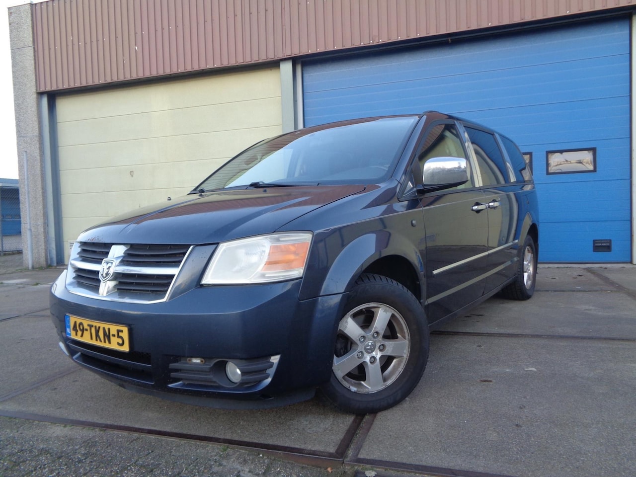 Dodge Grand Caravan - 3.8 V6 AIRCO! AUTOMAAT! LEDER! 7-PERS! 119DKM! NAP! 2008 - AutoWereld.nl