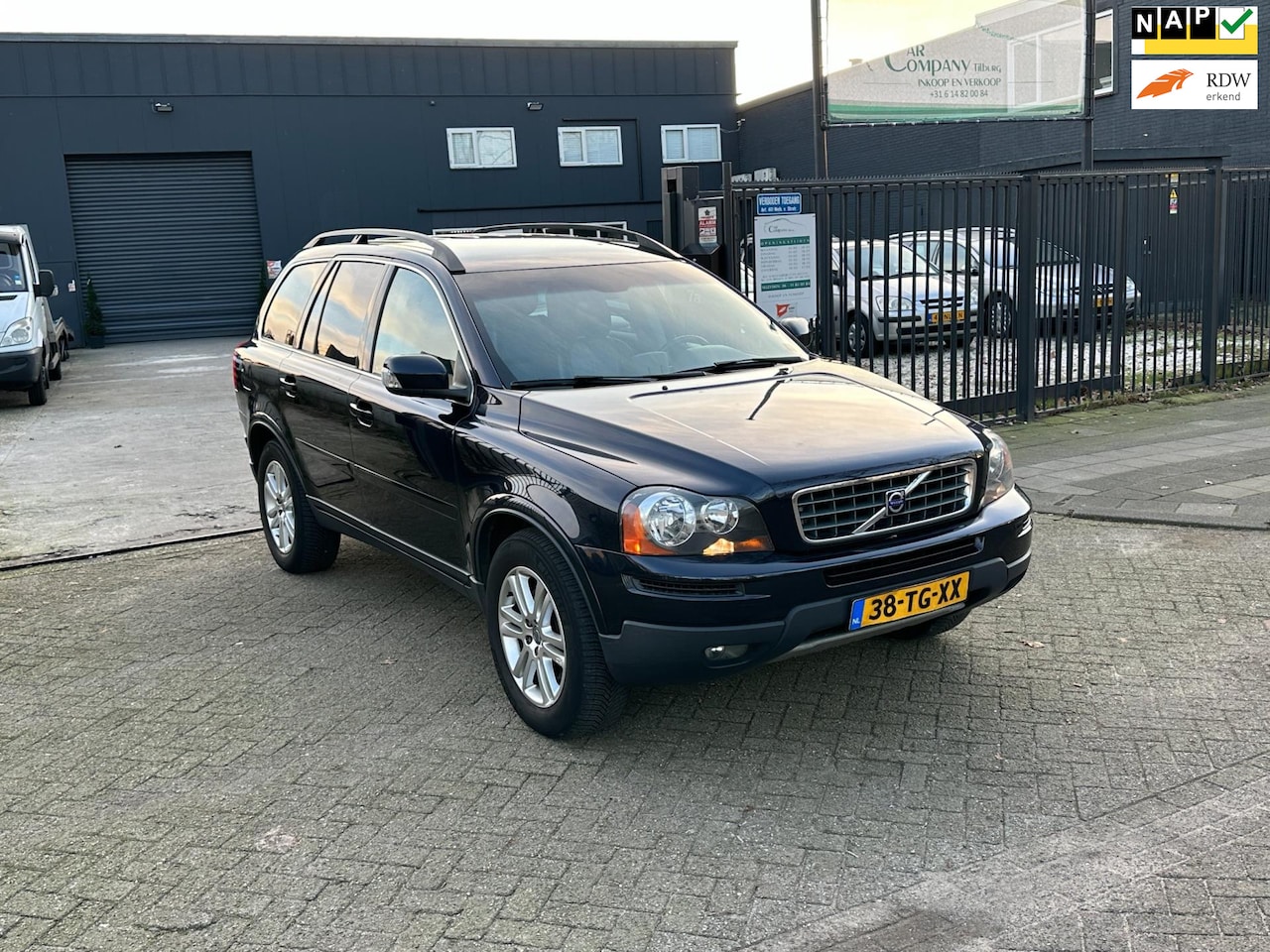 Volvo XC90 - 2.5 T Momentum AWD Automaat 7 persoons APK NAP - AutoWereld.nl