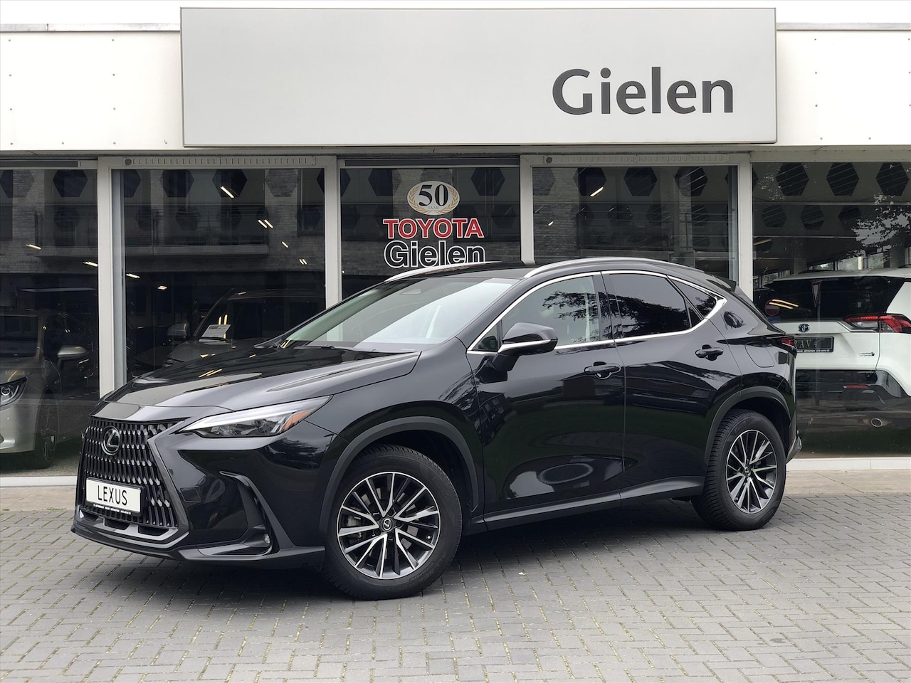 Lexus NX - 450h+ Plug-in AWD Launch Edition | 360 graden camera, Leer, Geheugenfunctie, Parkeersensor - AutoWereld.nl