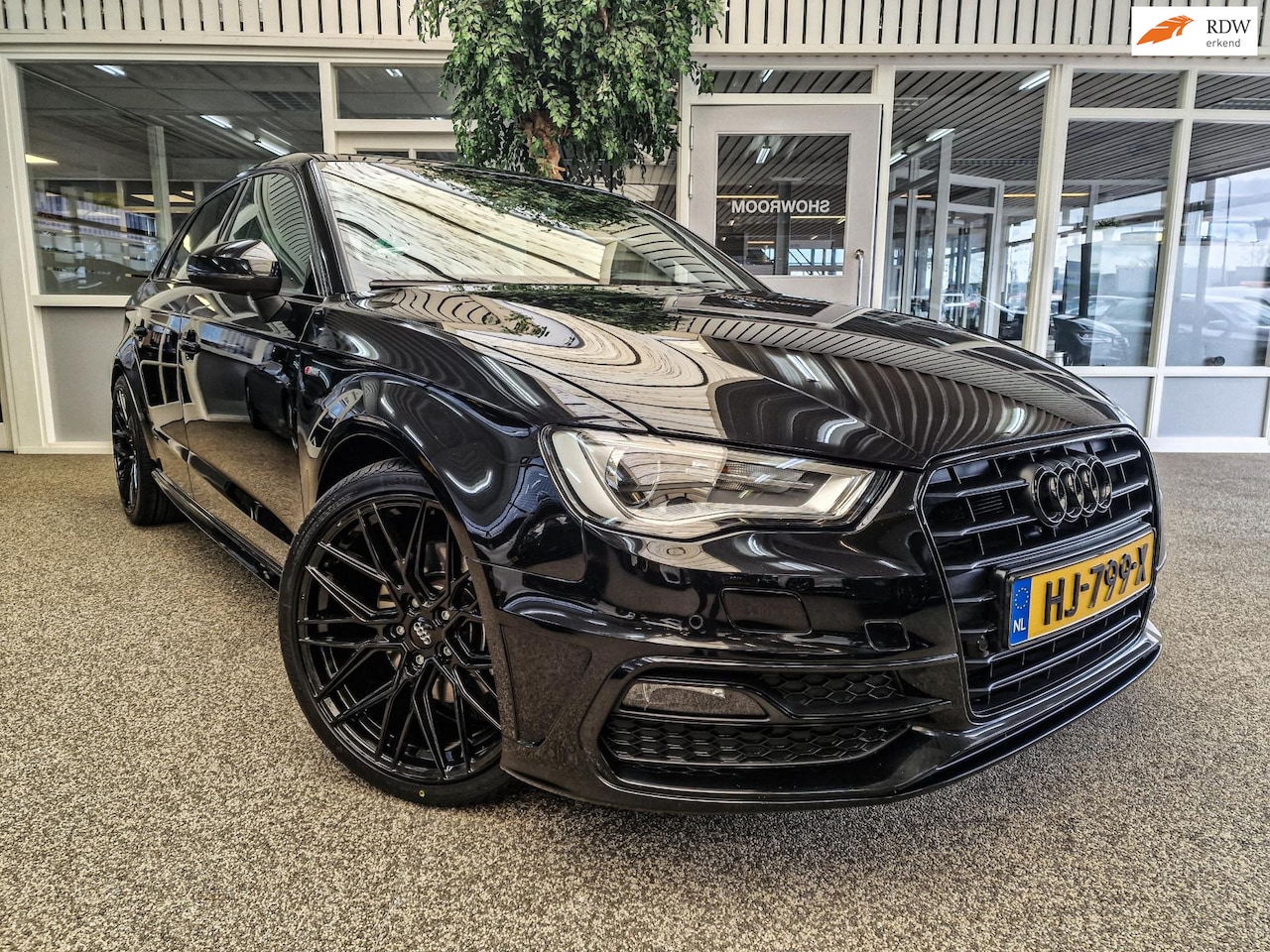 Audi A3 Sportback - 1.8 TFSI S-LINE AUT. PANO B&O KEYLESS LEDER - AutoWereld.nl