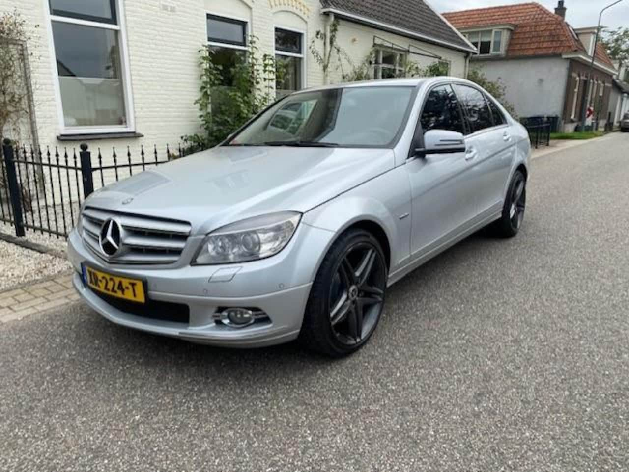 Mercedes-Benz C-klasse - 350 CDI BlueEFFICIENCY Avantgarde 350 CDI BlueEFFICIENCY Avantgarde,Leer,Stoelverwarming,Comand. - AutoWereld.nl