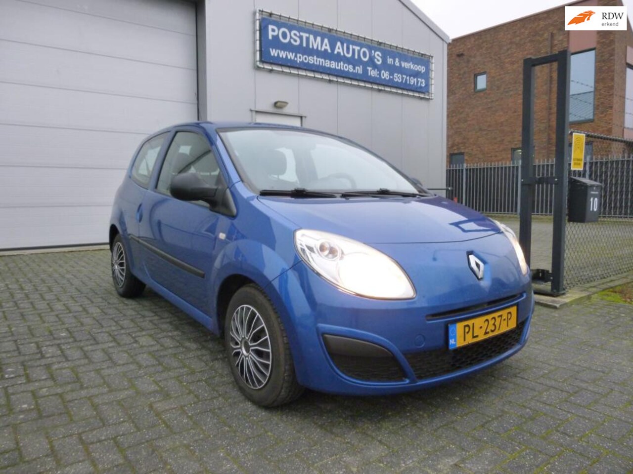 Renault Twingo - 1.2 Acces 1.2 Acces, sportieve uitvoering. - AutoWereld.nl