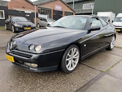 Alfa Romeo GTV - 2.0 V6 Turbo V6  200 pk