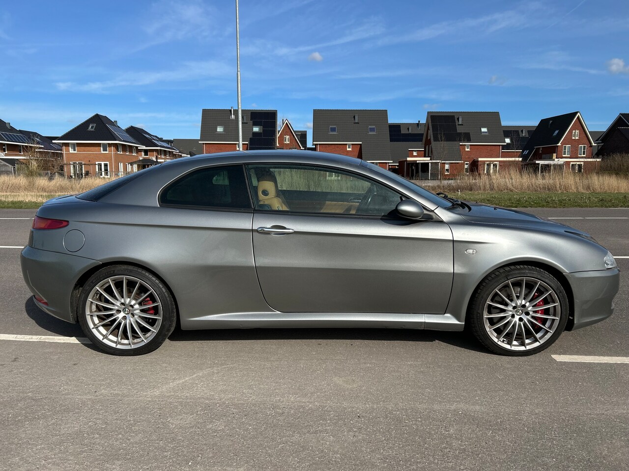 Alfa Romeo GT - 3.2 V6 Distinctive LPG g3