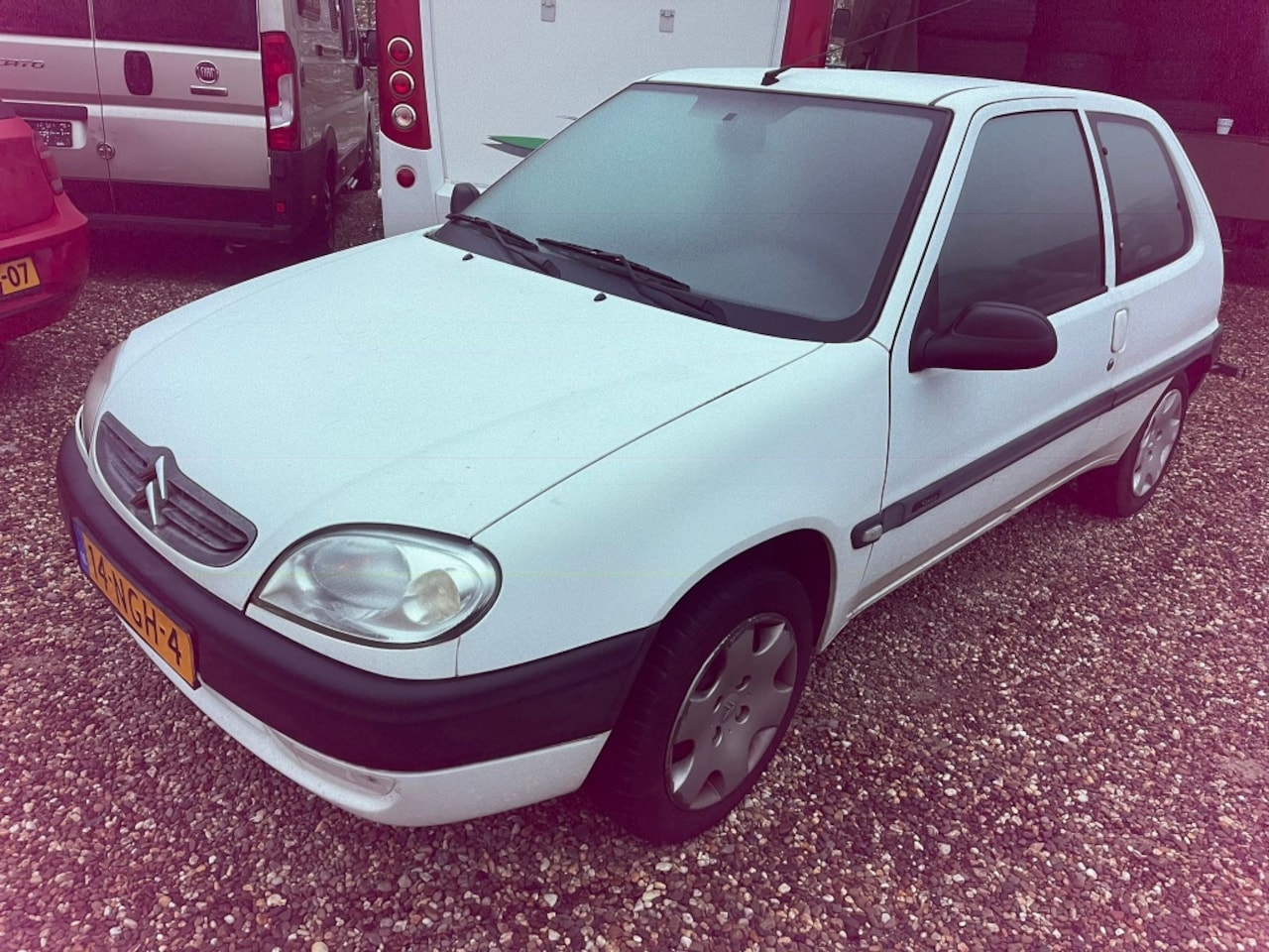 Citroën Saxo - 1.1i First 1.1i First - AutoWereld.nl