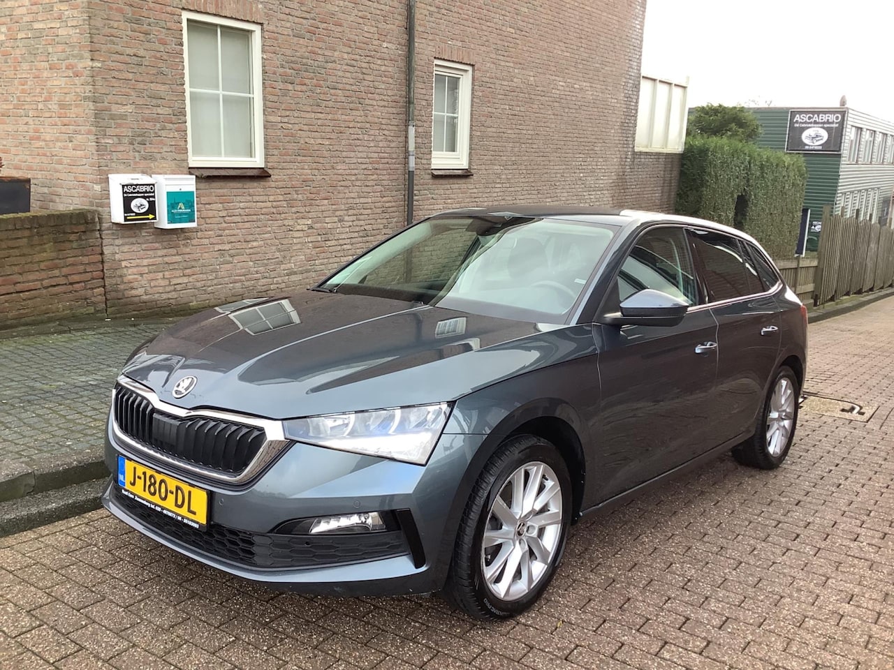 Skoda Scala - 1.5 TSI Sport Business automaat - AutoWereld.nl