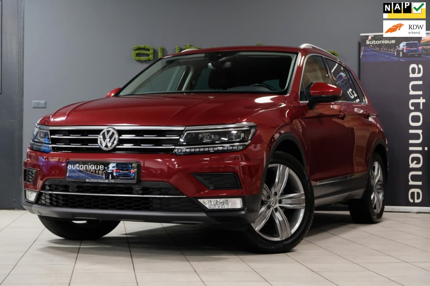 Volkswagen Tiguan - 1.4 TSI ACT Carat Edition Automaat LPG/Navi/camera/led/19inch - AutoWereld.nl