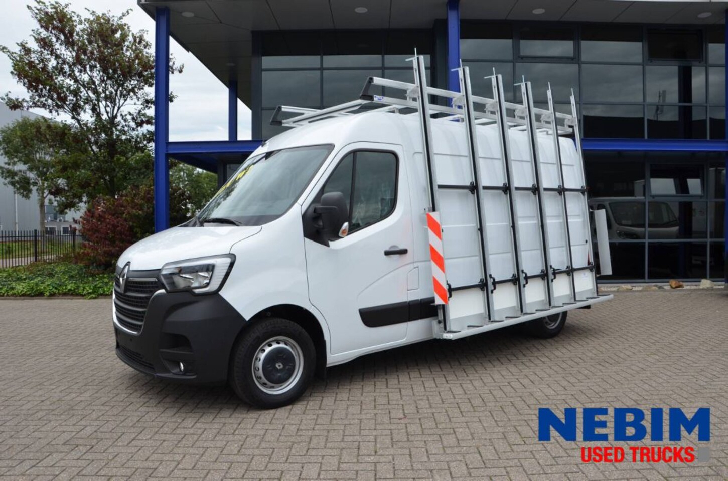 Renault Master - 150 Dci L2H2 Red Ed. - RESTEEL LEVERTIJD 4 WEKEN - AutoWereld.nl