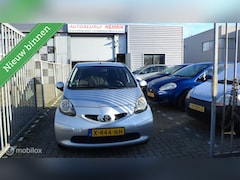 Toyota Aygo - 1.0-12V Sport