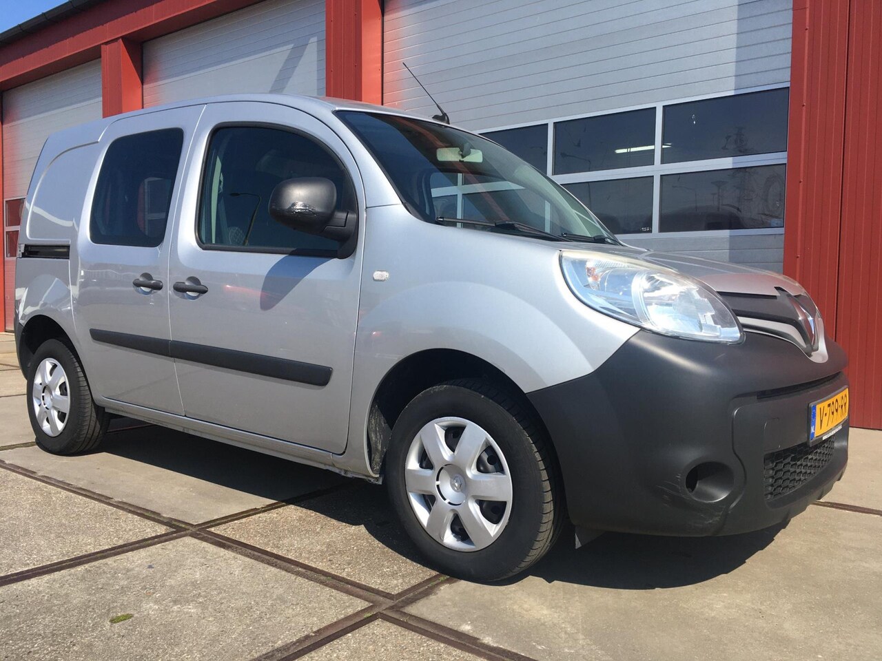 Renault Kangoo Express - 1.5 dCi 75 Express Générique 1.5 dCi 75 Express Générique - AutoWereld.nl