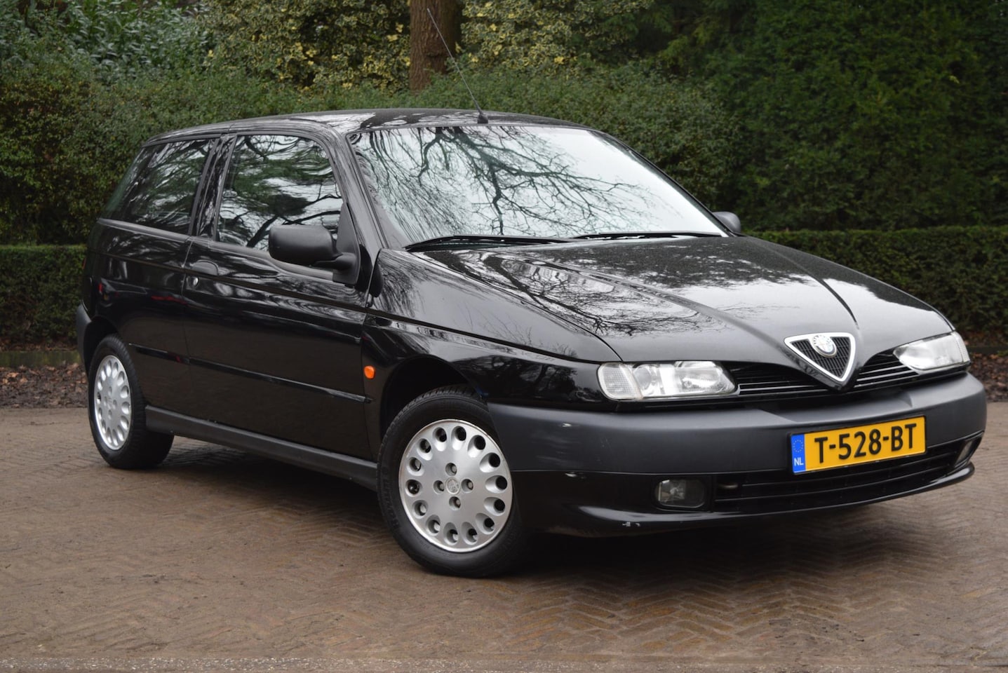 alfa-romeo-145-1-4-ie-apk-tot-01-2025.jpg
