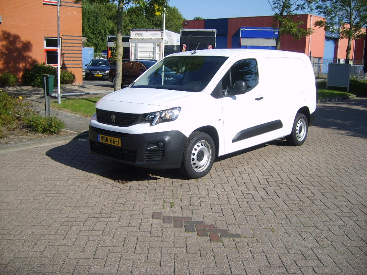 Peugeot Partner - 1.6 BlueHDI Premium Long Verlengde uitvoering - AutoWereld.nl