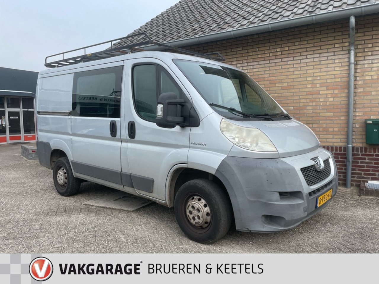 Peugeot Boxer - 330 2.2 HDI L1H1 330 2.2 HDI L1H1 - AutoWereld.nl