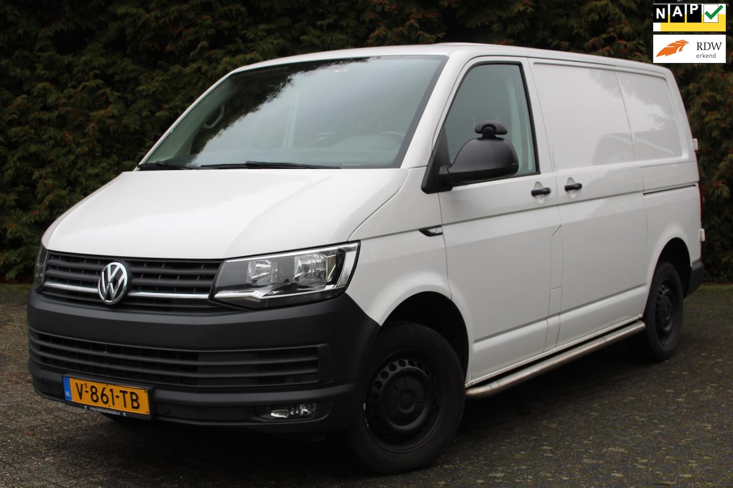 Volkswagen Transporter - 2.0 TDI L1H1 Highline 150pk | Airco | NAVI | PDC V+A | Dubbele Schuifdeur | Trekhaak | Cru - AutoWereld.nl