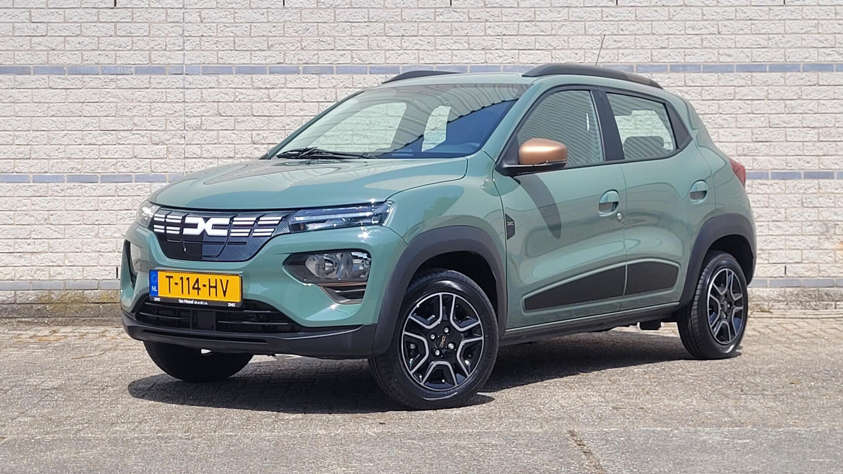 Dacia Spring Extreme 27 kWh DC Lader Lederen bekleding Camera