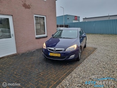 Opel Astra - 1.4 Selection airco sportvelgen