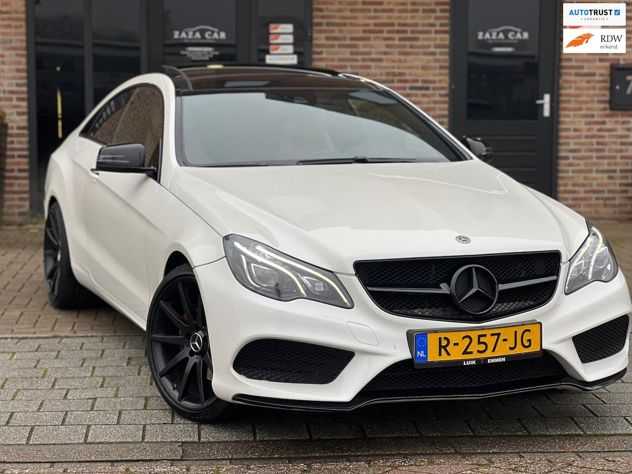 Mercedes-Benz E-klasse Coupé - 350 Prestige AMG pano E350 - AutoWereld.nl