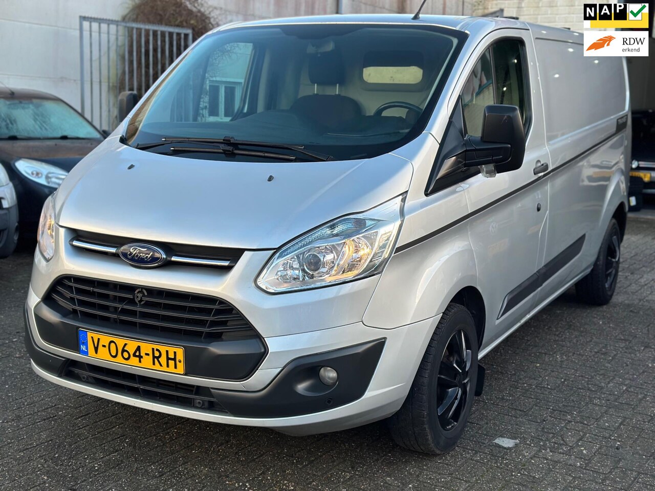 Ford Transit Custom - 310 2.2 TDCI L2H1 Trend DC Bj:2013 Navi Airco Cruise Control NAP - AutoWereld.nl