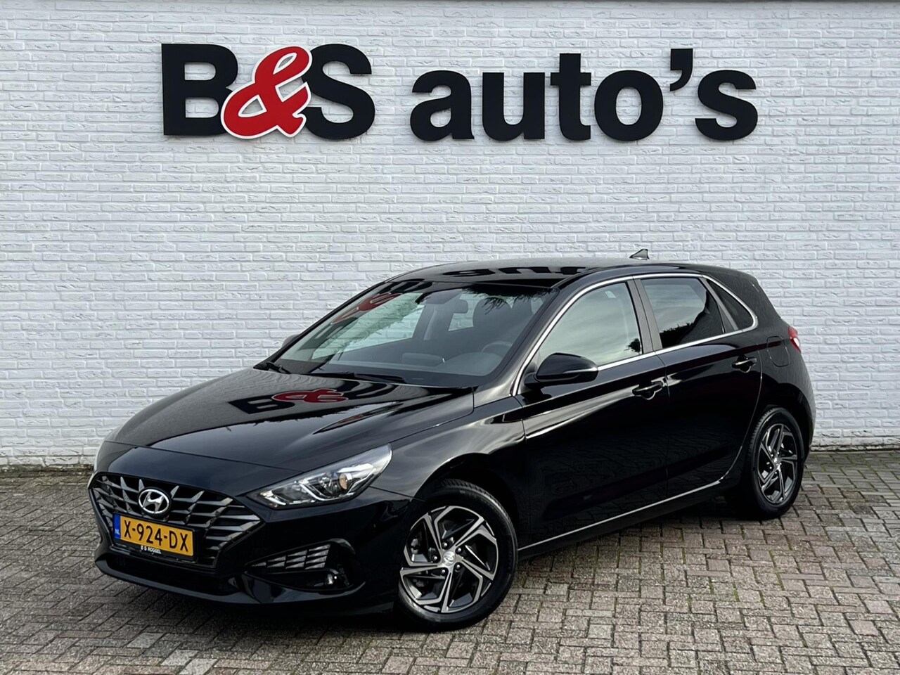 Hyundai i30 - 1.0 T-GDi MHEV Comfort Achteruitrij camera Apple/Android carplay Led verlichting 6-bak Dab - AutoWereld.nl