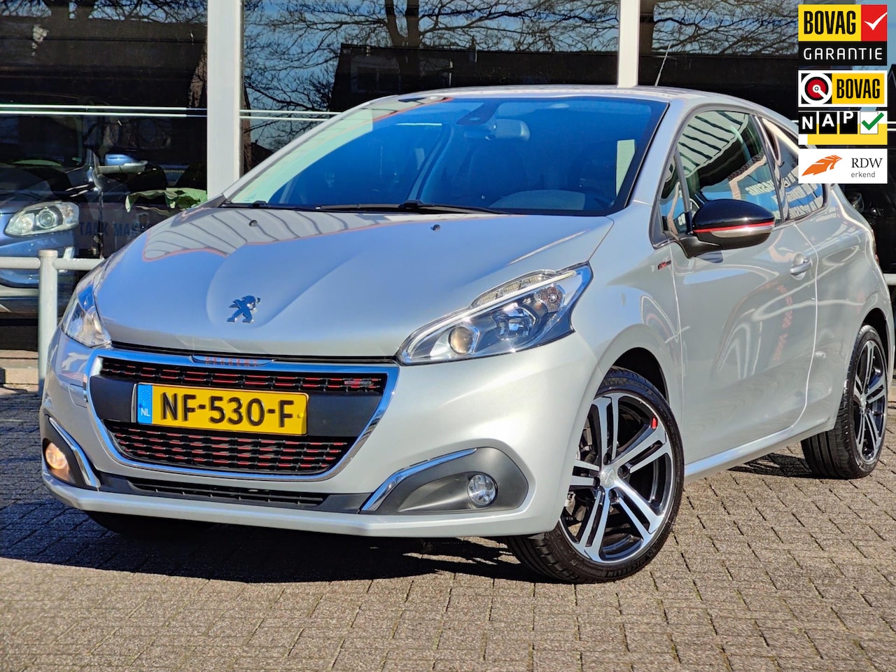 Peugeot 208 - 1.2 PureTech GT-line |Navi|PDC|DAB|leer|NL-auto - AutoWereld.nl