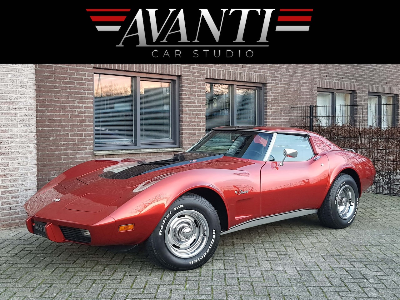 Chevrolet Corvette - USA STINGRAY C3 COUPE V8 AUTOMAAT GEHEEL GERESTAUREERD 406 SMALL BLOCK MET 450 PK AUTOMAAT - AutoWereld.nl