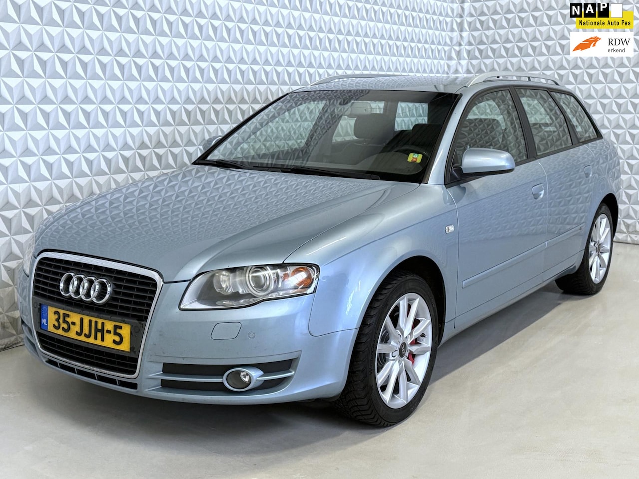 Audi A4 Avant - 3.2 FSI Quattro Automaat Navigatie S-line (2005) - AutoWereld.nl