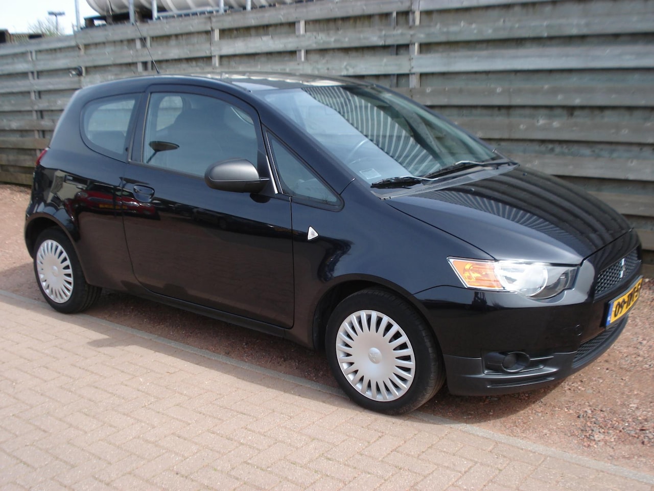 Mitsubishi Colt - 1.1 Edition One 1.1 Edition One - AutoWereld.nl