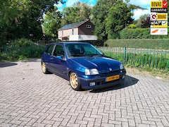 Renault Clio - 2.0-16V Williams zeer nette auto