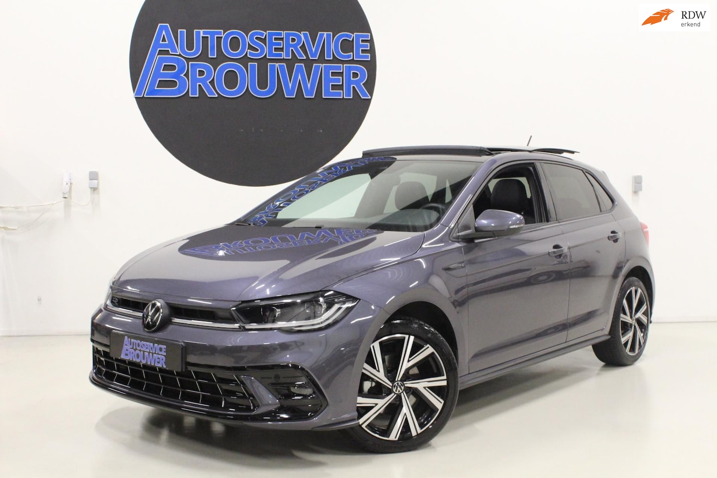 Volkswagen Polo - 1.0 TSI R-Line DSG Panoramadak - AutoWereld.nl