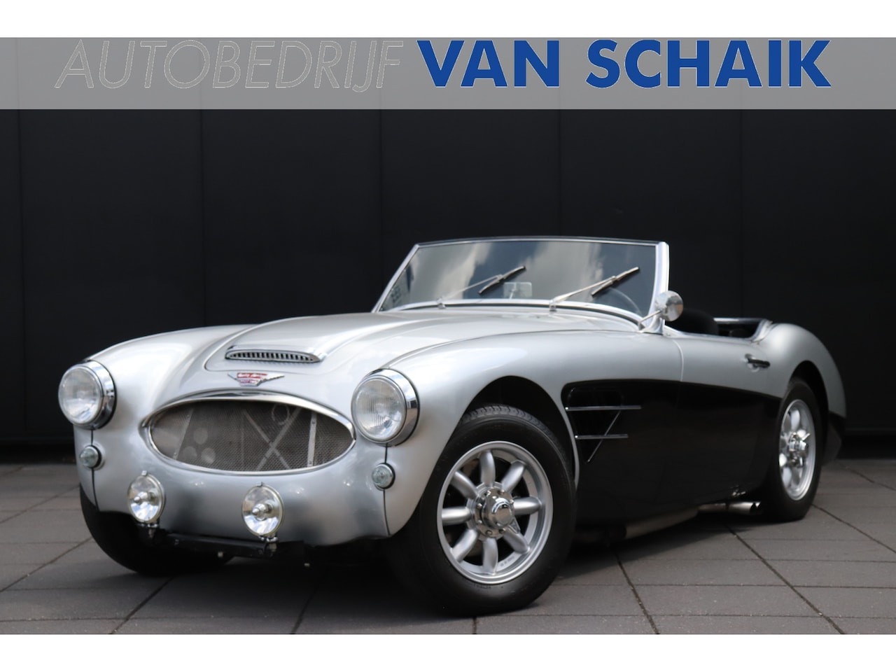 Austin Healey - 3000 MKII  body off  gerestaureerd | CONCOURS STAAT | (incl rally equipment ) - AutoWereld.nl