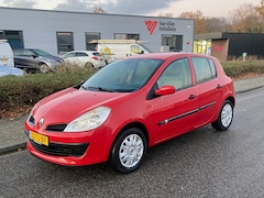 Renault Clio - 1.5 dCi Expression 5 deurs AIRCO