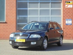 Skoda Octavia Combi - 1.6 Ambiente, Airco, Cruise control, Trekhaak, Nieuwe APK