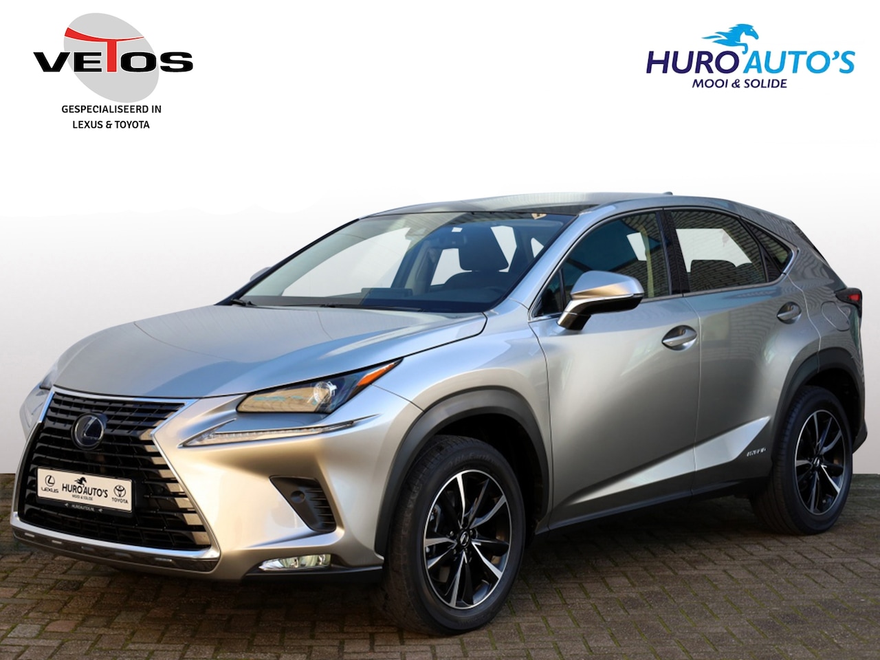 Lexus NX - 300h AWD Premium | Panoramadak | Premium Navi | Stoelverwarming - AutoWereld.nl