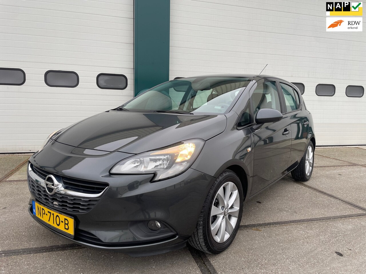 Opel Corsa - 1.4 Edition 1.4 Edition Nieuwstaat ! - AutoWereld.nl