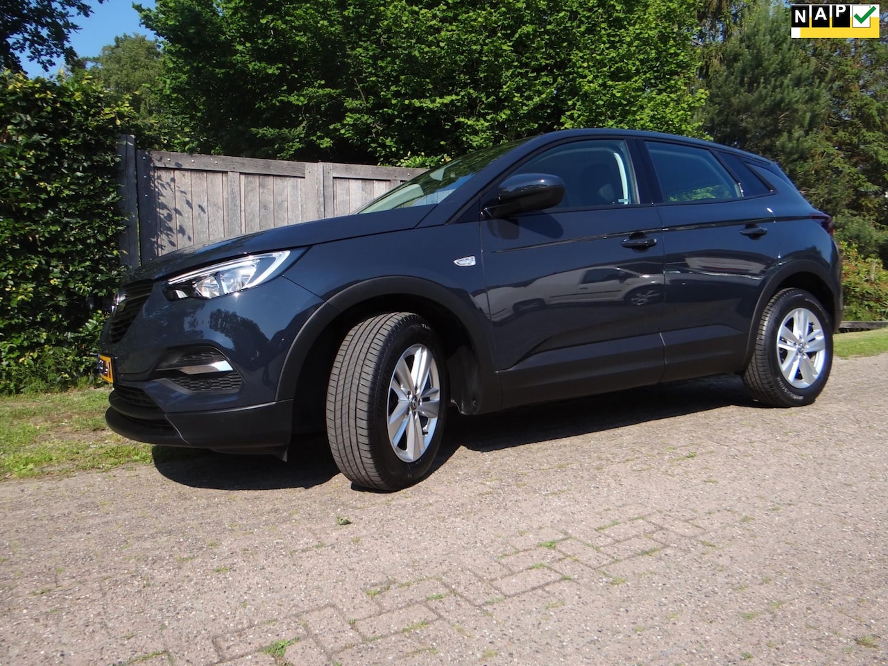 Opel Grandland X - 1.2 Turbo Online Edition Automaat, pdc, cc, ac, incl garantie - AutoWereld.nl