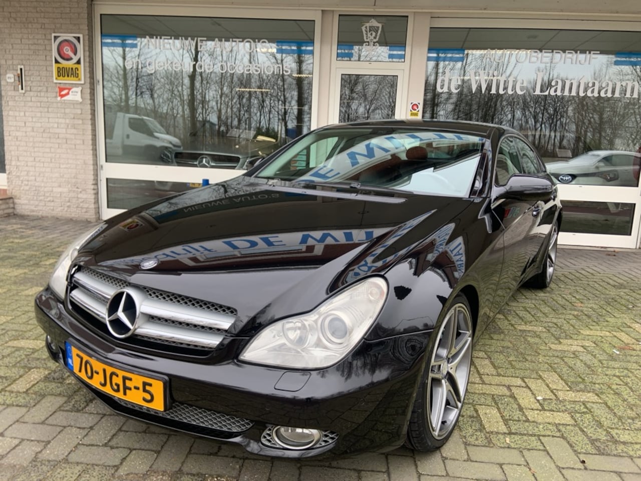 Mercedes-Benz CLS-klasse - 350 CGI Prestige Plus Bi-Xenon/Lederen bekleding en Stuur/Elektrisch verstelbare Verwarmde - AutoWereld.nl