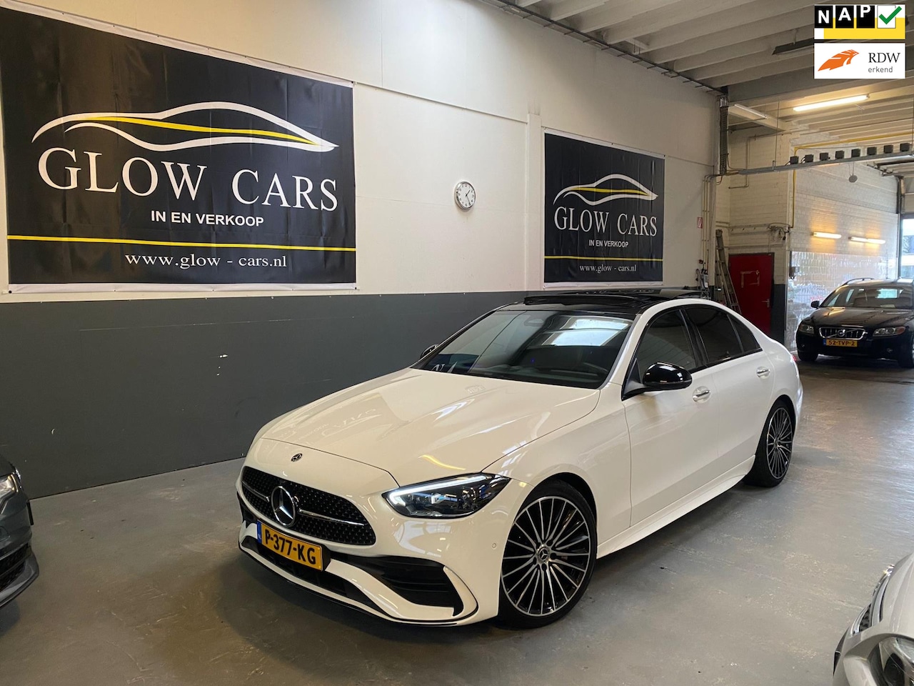 Mercedes-Benz C-klasse - 200 AMG Line|INCL BTW|360 CAMERA|BURMESTER|PANO|LEDER|NIGHT - AutoWereld.nl