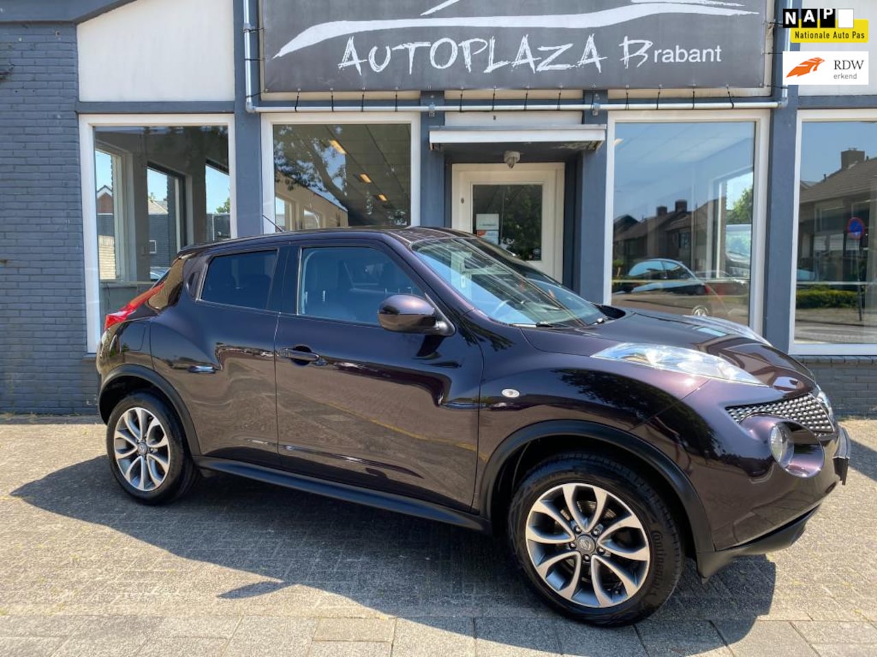 Nissan Juke - 1.6 DIG-T Tekna / CLIMAT / LEDER / NAVI / CRUISE - AutoWereld.nl