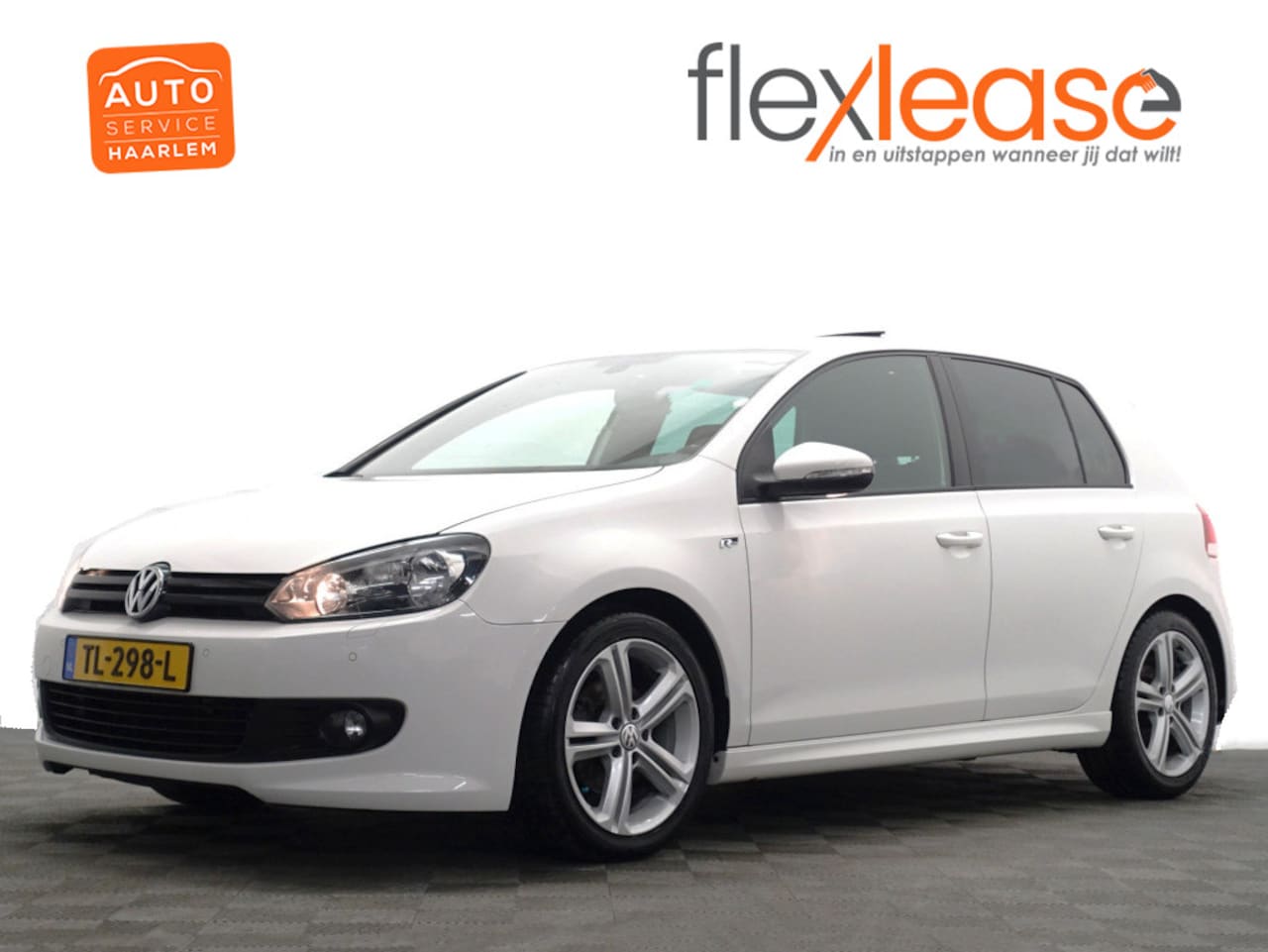 Volkswagen Golf - 1.4 TSI R-line+ Aut- Schuifdak, Stoelverwarming, Navi, Sport Interieur, Park Assist - AutoWereld.nl