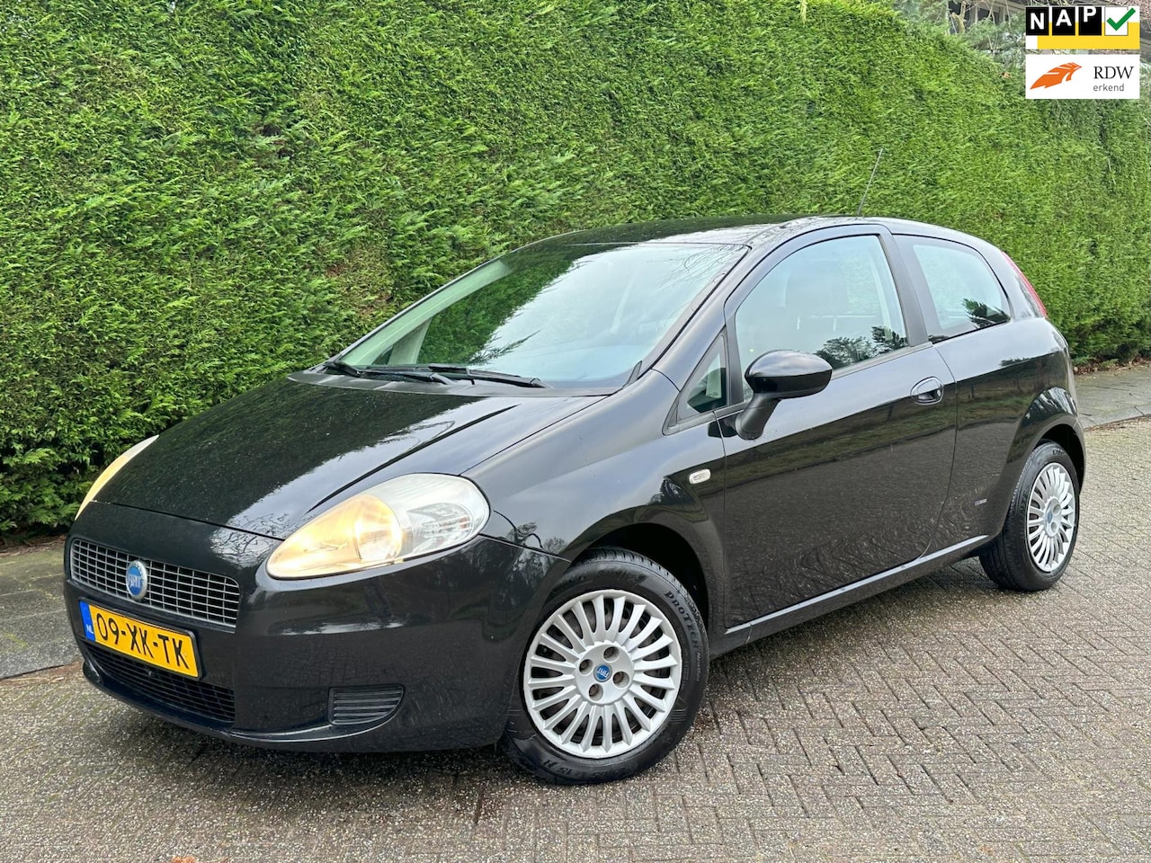 Fiat Grande Punto - 1.2 Dynamic /LAGEKM/ZUINIG/RIJDTGOED/APK!/ - AutoWereld.nl