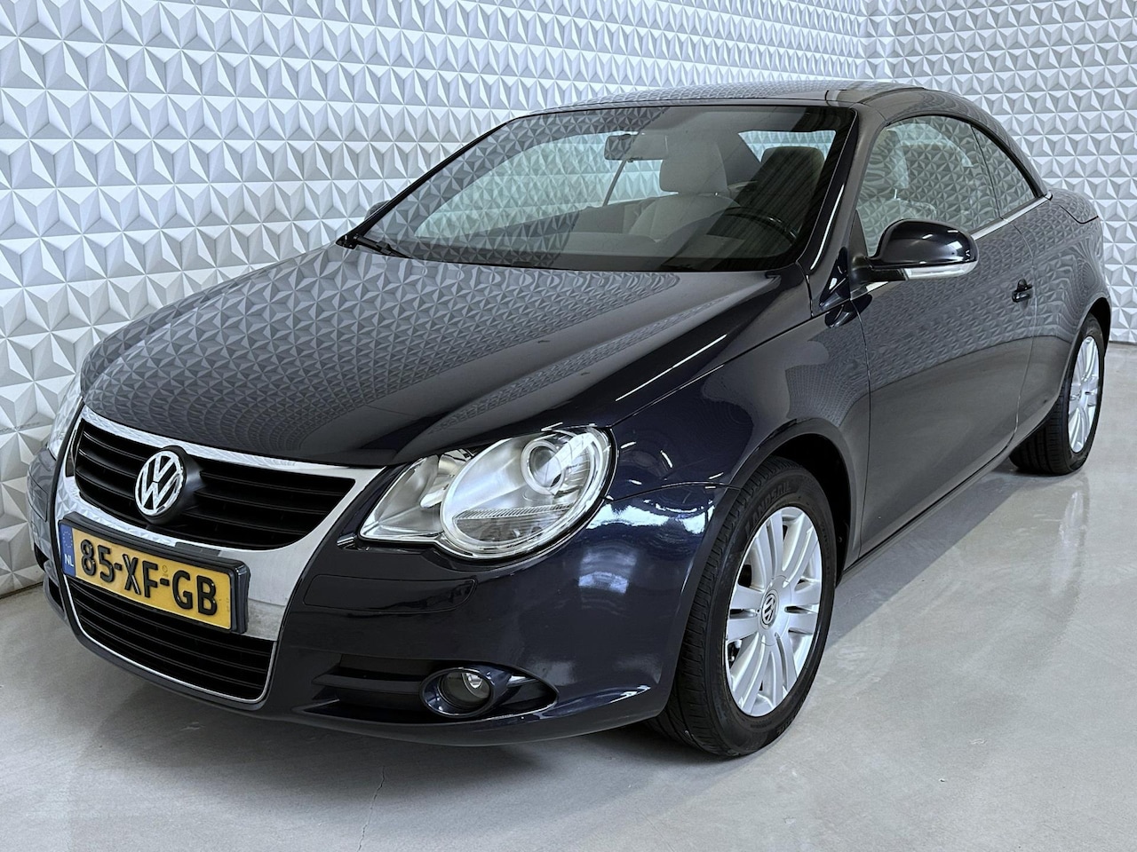 Volkswagen Eos - 2.0-16v FSI Panorama + Parkeersensoren - AutoWereld.nl