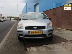 Ford Fusion - 1.6-16V Trend