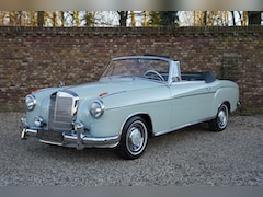 Mercedes-Benz S-klasse Cabrio - 220 Convertible , Top quality restored example Color Weiss-Grün (DB112) and newly upholste