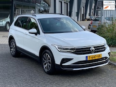 Volkswagen Tiguan - 1.5 TSI ACT DSG-7 CARPLAY NAVI LED